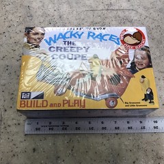 Wacky Races – Creepy Coupe 1:32 Scale Snap Together Model Kit 936 2002 Fast Ship