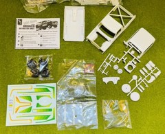 AMT 1978 Ford Bronco Wild Hoss 4×4 1:25 Scale Model Kit Open Complete
