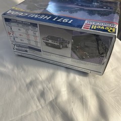 Revell Monogram 1971 Hemi Cuda Plymouth 1:24 Unassembled Factory Sealed