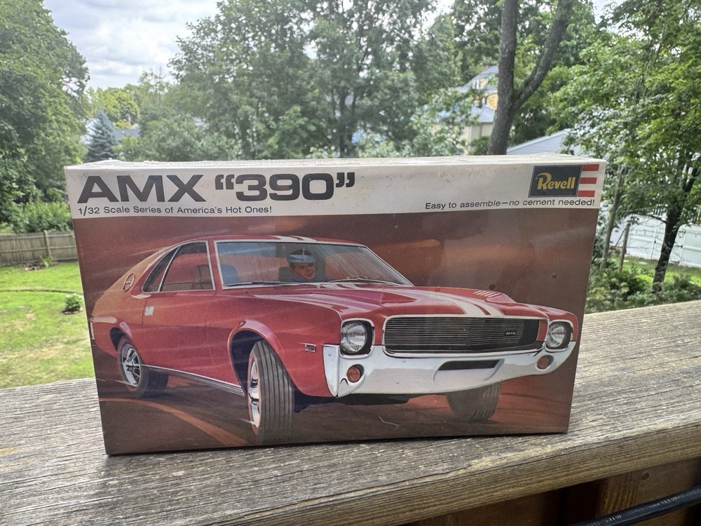 Vintage Revell AMX “390” Hot Ones Kit H-1296 Model Kit 1/32 Scale FACTORY SEALED