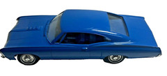 Vintage Auto Dealer Promo 1967 Medium Blue Chevy Impala SS 427 1/25