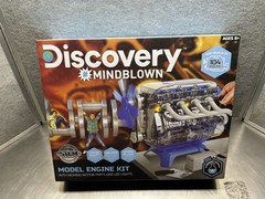 Discovery Model Engine 104pc New