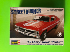 1969 CHEVROLET NOVA YENKO COUPE MODEL KIT 1/25 SCALE REVELL COOL NEW LOOK!!