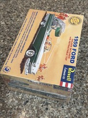 REVELL 1959 FORD GALAXIE SKYLINER CONVERT FACTORY SEALED KIT! CIRCA 2010! VMCP!