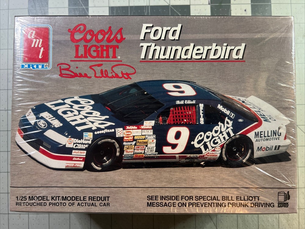 AMT/ERTL BILL ELLIOTT #9 COORS LIGHT FORD THUNDERBIRD Model Kit 6740