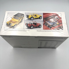 2006 REVELL Model ”77 JEEP CJ-7 RENEGADE 2 ‘n 1 Kit #85-7207 New Sealed Rare
