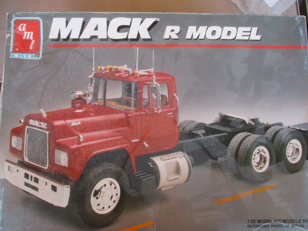 AMT 6129 Mack R Model Semi Truck Sealed Inside Boxed Model Kit MORE LISTED
