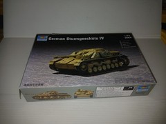 TRUMPETER 07261 Military Model 1/72 German Sturmgeschutz IV Complete Open Box