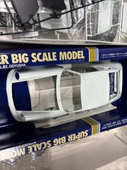 Doyusha Porsche 911 Turbo 1/12 Scale Model Kit:  Unassembled