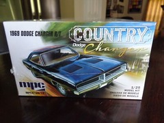 1969 DODGE CHARGER R/T MPC ROUND 2 MODELS 2021 SEALED 1/25
