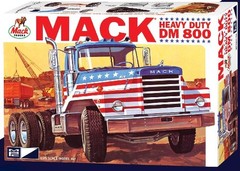 MPC 899 1:25 Mack DM800 Semi Tractor