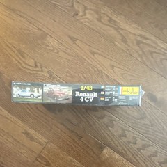 Heller Renault 4CV 1:43 Scale Unassembled Model Kit Single Unit MPN 174