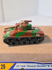 ROCO HO Minitanks Z-101.25 US Tank “General Sherman” M4A3 Customized Austria (A)