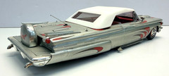 AMT 1:25 1960 Pontiac Bonneville Convertible Klaver Collection Built Model