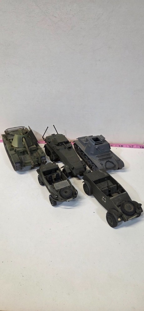 WW2 German Military Vehicle Lot Built Painted 1/35 Marder Sd.Kfz 232 Kubelwagen