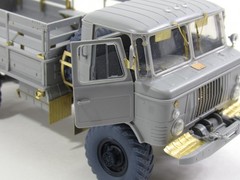 1:35 PE Detail Set Interior for GAZ 66 Zvezda