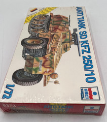 ESCI ERTL 8373 Sd.Kfz. 250/10 German Anti-Tank Vehicle WWII 1:72 Scale Model Kit