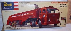 REVELL WHITE FRUEHAUF MOBIL GAS TRUCK BUILT UP MODEL KIT H-1402 1950s