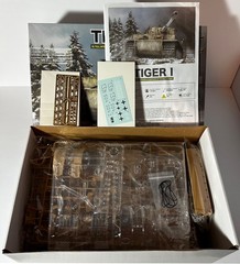 RFM #5025 1/35 Scale Tiger I w/Full Interior & Clear Hull Parts – Parts Sealed
