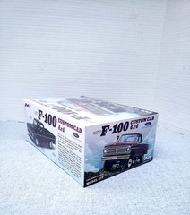 Moebius Models #1230 1:25 ’70 Ford F-100 Custom Cab 4×4 -Factory Sealed-NISB