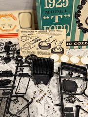 Vintage 1925 Model T Ford 1:25 Model Kit AMT Corporation 1960s Appears Complete