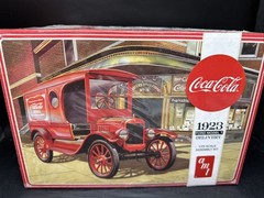 AMT 1923 Ford Model T Coca-Cola Delivery Truck Kit #1024/12 Factory Sealed 1/25