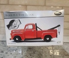 Testors 1:24 Limited Edition Metal Body Model Kit Ford F-1 Tow Truck Red