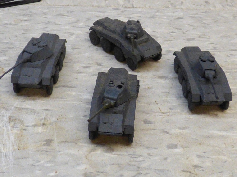 Roco Minitanks (4) Painted WWII German Sd Kfz 234/2 Puma AC Lot #7222K©