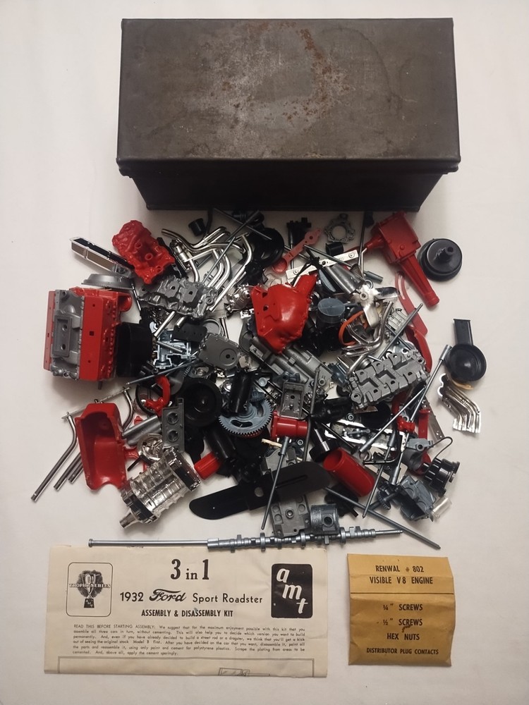 1960s Renwal No 802 Visible V8 & AMT 1932 Ford Roadster ALL ENGINE Parts Lot