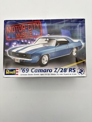 New In Open box Revell Motor City Muscle 69 Camaro Z-28 RS 1969 Chevy model kit