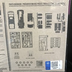 AMT 1317/12 2005 CADILLAC ESCALADE EXT MODEL KIT-NIB-1/25 SCALE