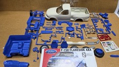 1996 Ford F-150 4×4 1/25 LINDBERG Started Model Kit for rebuilding or parts