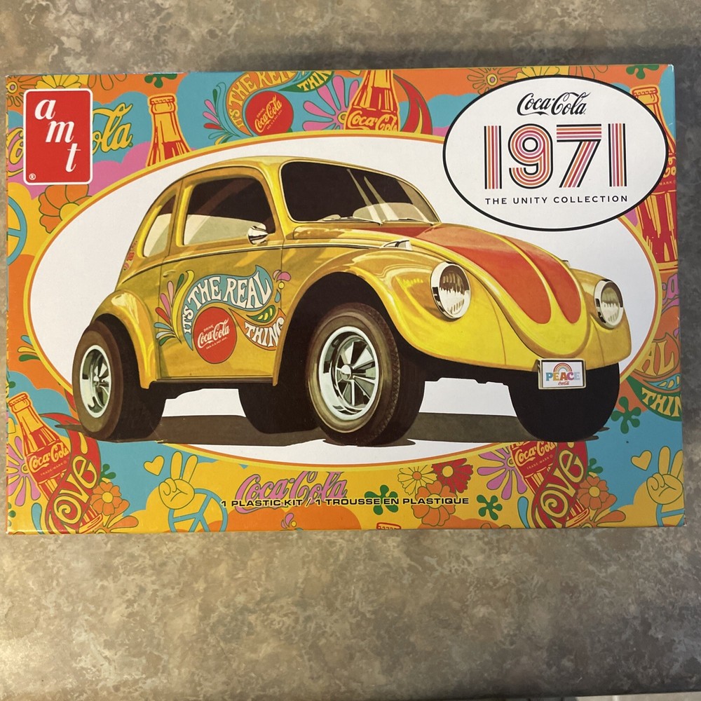 1971 Volkswagen Superbug Model Kit Coca-Cola AMT 1284/M12 1/25 Scale