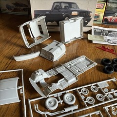 AMT Ertl 6153 1/25 Scale 1994 Ford F-150 Lightning Pickup Plastic Model Kit