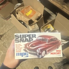 MPC Super Snap 1/25 1950 Mercury LoRider Model Kit Pre-Colored No Glue 1-3303