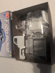 AMT ERTL 1953 Ford F-100 Pickup 1/25 Model Kit #6487 1994.