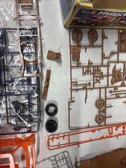 Revell Husky Hauler Chevy Off Road With Trailer 1/25 Scale Light Damage