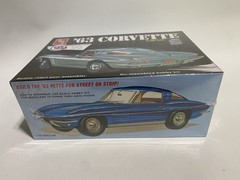 AMT 1963 Corvette Sting ray Street Rod Retro Deluxe Plastic Model Kit Sealed Box