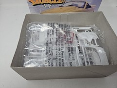 Revell Saleen S281 Speedster Mustang Muscle Ford 1/25 Scale 85-2589 Open Box