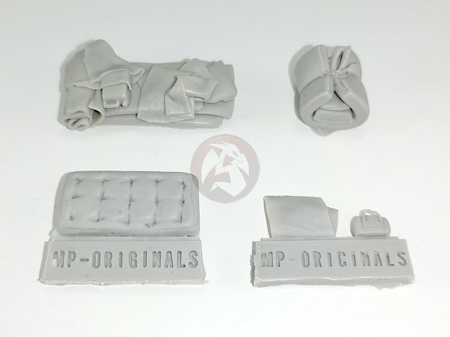 MP Originals 1/72 Various Sheets, Folded & Unfolded Mattresses & Handbag A72019