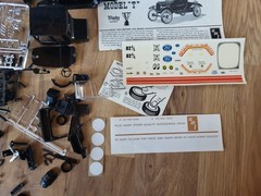 Vintage 1925 Model T Ford 1:25 Scale Model Kit