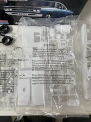 Monogram 1969 Dodge Super Bee 440 6 Pack 2in1 1/24 Plastic Model 85-4505 NOS