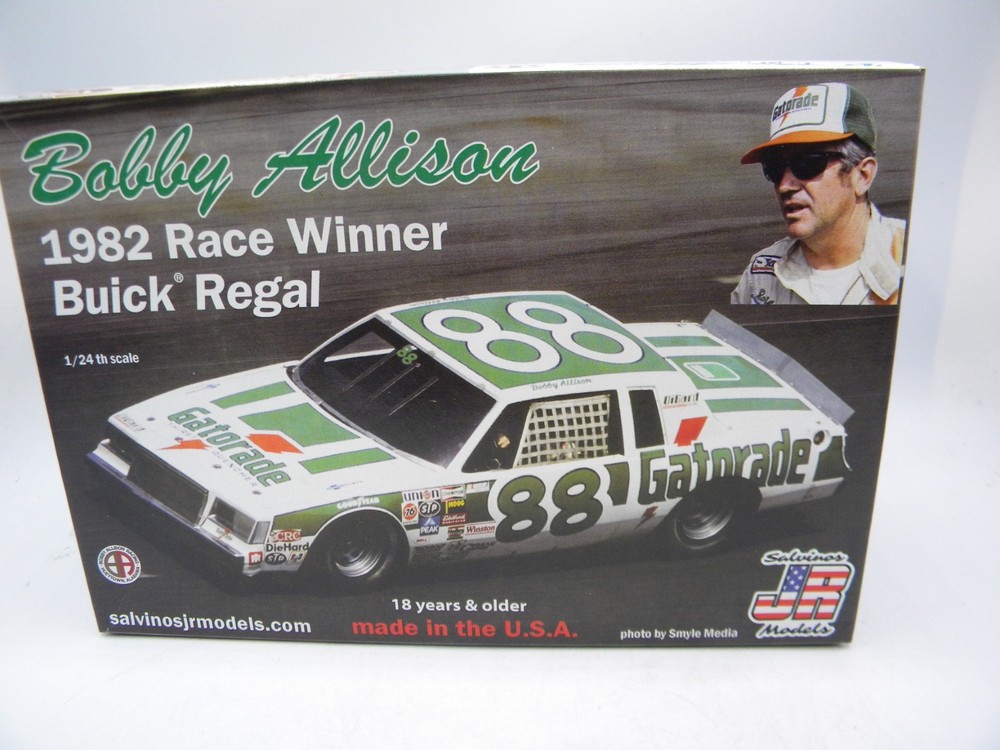 Salvinos JR Models Bobby Allison 1982 Race Winner Buick Regal Mdl Kit BAB1981D