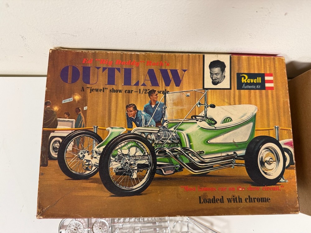 Original Revell Ed “Big Daddy” Roth’s Outlaw Model Kit / 1962 H-1282:198