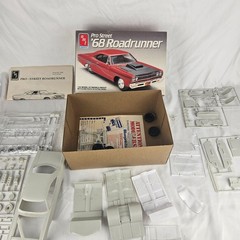 Vintage AMT 1968 Roadrunner Pro Street 1/25 Scale Plastic Model Kit