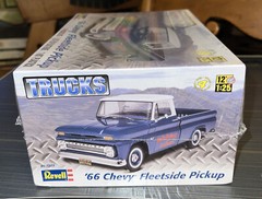 Revell ’66 Chevy Fleetside Pickup 1:25 Scale Plastic Model Factory Sealed 2015