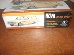 AMT 1963 CHEVY II NOVA STATION WAGON 1:25 Scale Model Kit AMT-1202