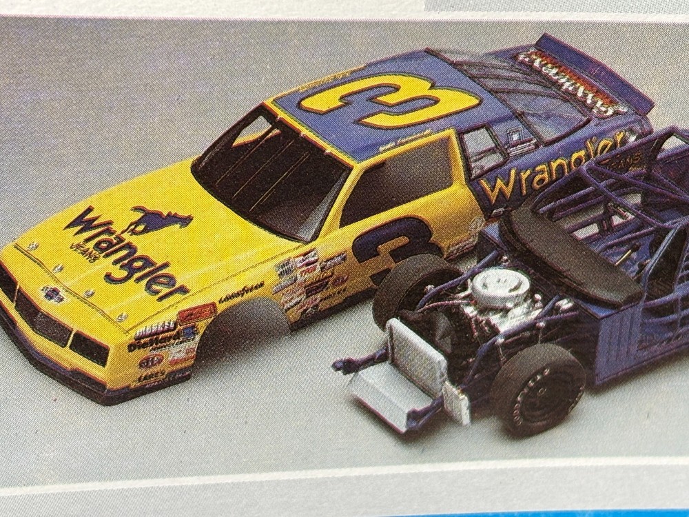 Monogram 1/24 1986 3 Wrangler Jeans Dale Earnhardt Chevy Monte Carlo RCR Kit NEW