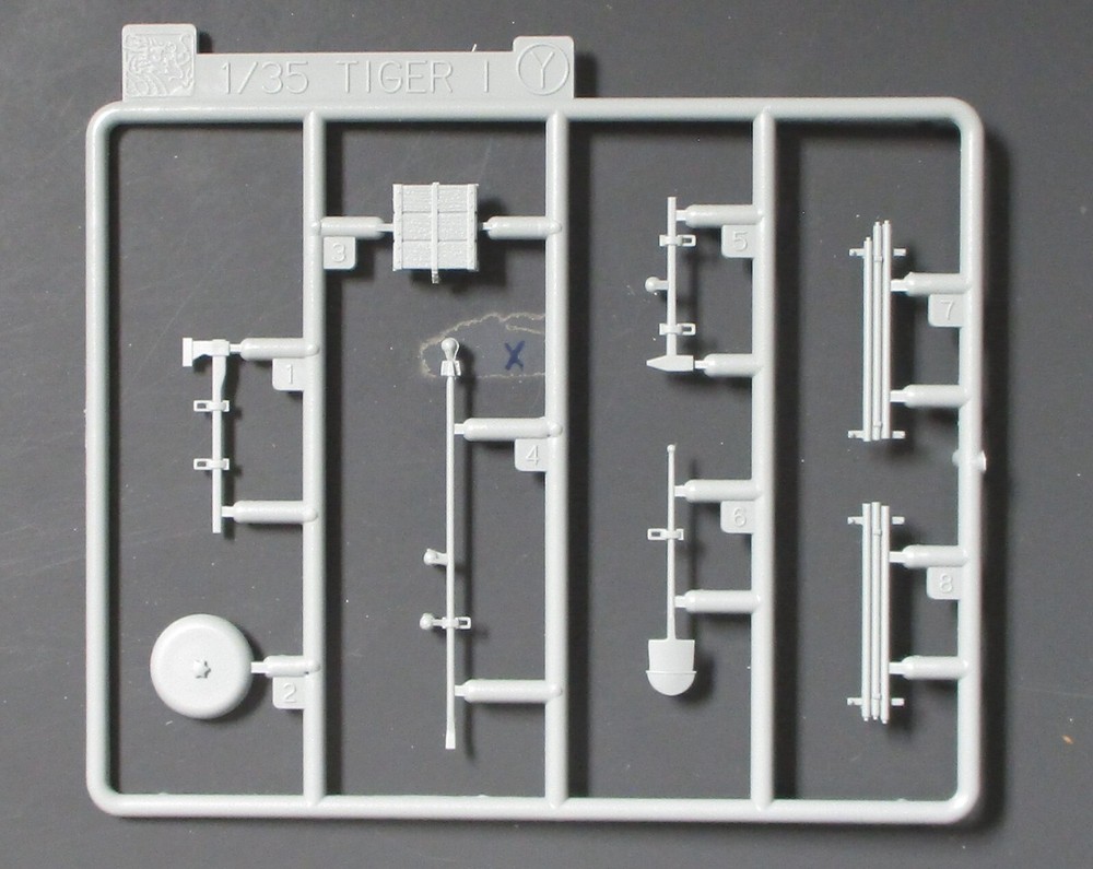 Dragon 1/35 Scale Tiger I Mid-Prod Otto Carius Parts Tree Y from Kit No. 6888