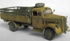 1/72 Opel Blitz (Kfz.305,4 x 2) WWII German Main Army Truck RODEN 710 Model kit